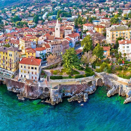 Lägenhet Design Jamar By Interhome Lovran