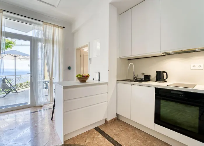 Design Jamar By Interhome Lovran